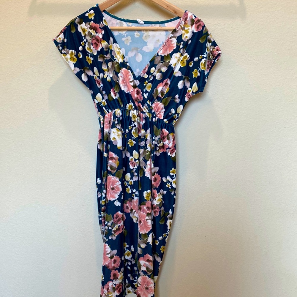 Pinkblush Floral Maternity Dress - Picture 2 of 4
